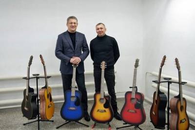 Власти Башкирии готовы оказать поддержку помочь небольшому предприятию, которое выпускает гитары