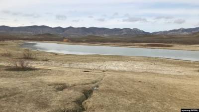 В Крыму практически высохло озеро возле Судака