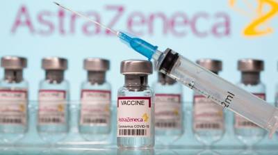 AstraZeneca сокращает поставки своего препарата против коронавируса в страны ЕС