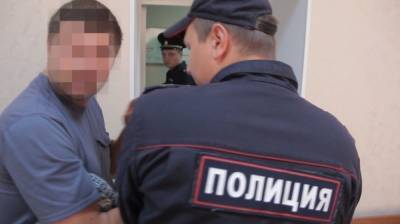 Свердловский "закладчик" дал взятку полицейским, а затем написал на них заявление