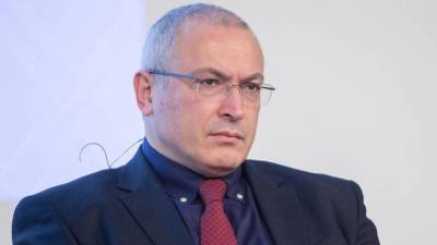 «Сборище мошенников»: политолог Карнаухов оценил окружение Ходорковского