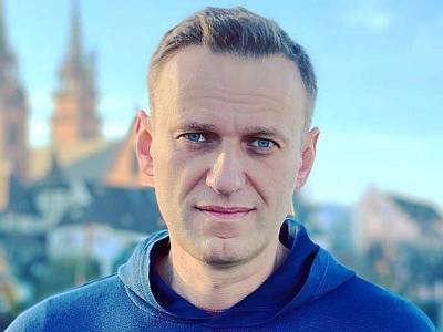 "Символ беспримерного мужества": Питерский депутат извинился перед Навальным