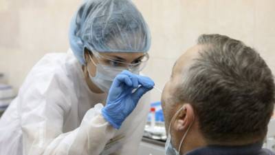 Более 20 тысяч человек проверили на коронавирус за сутки в Петербурге