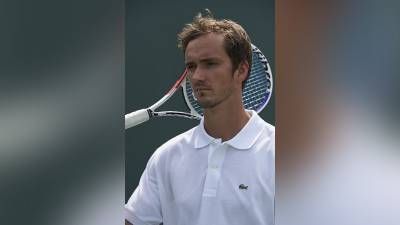 Медведев в трех сетах победил Эрбера в финале турнира ATP
