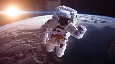 Виктор Гловер - Майкл Хопкинс - Астронавты NASA провели в открытом космосе более 6 часов - enovosty.com - Columbus