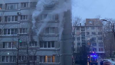 Жителей многоэтажки на Витебском проспекте эвакуировали из-за пожара