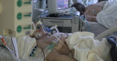 В Харькове реанимации на грани COVID-коллапса, мало коек с кислородом, — врач