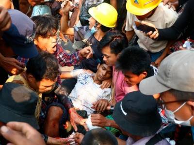 Почти 40 человек погибли в ходе воскресных протестов в Мьянме