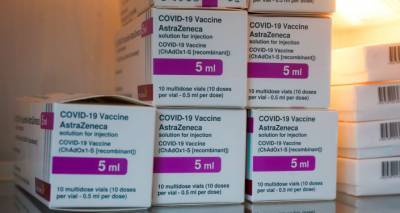 Минздрав Латвии сменил доставщика вакцины: предыдущий не справился