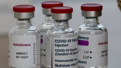 Смерть учителя после прививки вакциной AstraZeneca: в Италии опровергли связь