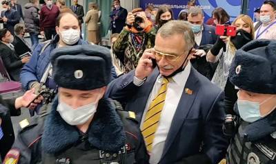 Операцию по задержанию участников съезда муниципальных депутатов курировала ФСБ