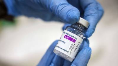 Использование вакцины AstraZeneca в Нидерландах приостановили на две недели