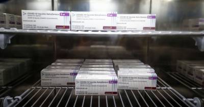 Нидерланды приостановили прививки COVID-вакциной от AstraZeneca на две недели: детали