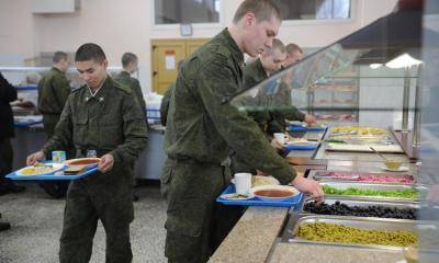 Прыжки с парашютом и обед по-армейски: в Москве открылся центр патриотического воспитания молодежи «Авангард»