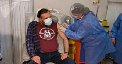 AstraZeneca против ковида: в Грузии началась вакцинация врачей от коронавируса - видео