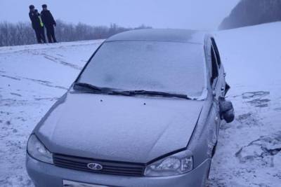 За выходные в Тамбовской области две машины слетели в кювет