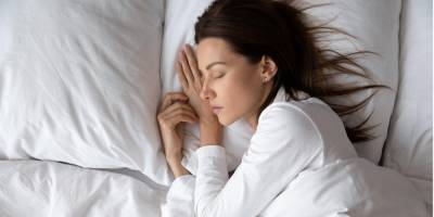 Сбой биологических часов: что влияет на качество сна и можно ли самостоятельно исправить ситуацию