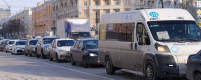 В Челябинске увеличили число маршруток, на которых действует льготный проезд