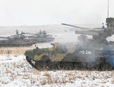 Под Челябинском отработали взаимодействие нового вооружения с танками