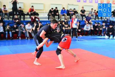 В Дагестане завершился Чемпионат по грэпплингу среди студентов