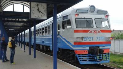 Из Бучи в Киев: "Укрзализныця" запустила модернизированную электричку City Express