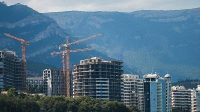 Правительство выделит 1,4 млрд рублей на ремонт жилых зданий в Крыму