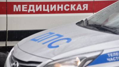 Пассажир Hyundai разбился насмерть при столкновении авто с ограждением в Москве