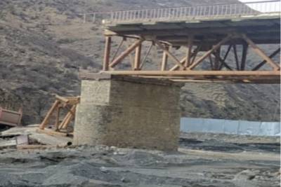 Власти Дагестана назвали причину обрушения моста в горах республики