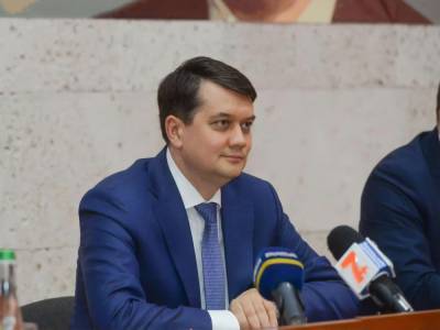 Разумков заявил, что привлечь депутатов за Харьковские соглашения не получится, но наказание могут понести инициаторы