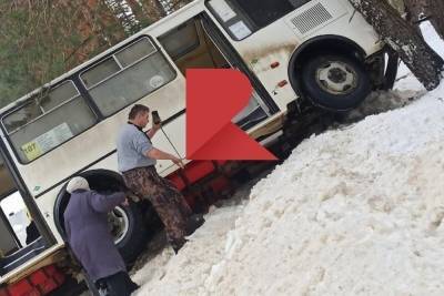 В ДТП с рейсовым автобусом под Рязанью пострадал 81-летняя пассажирка