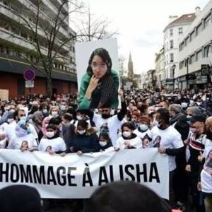 Во Франции подростки убили одноклассницу: люди вышли на массовую акцию