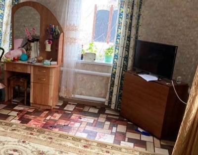 За оскорбления и удар по голове женщина зарезала сожителя в Воронежской области