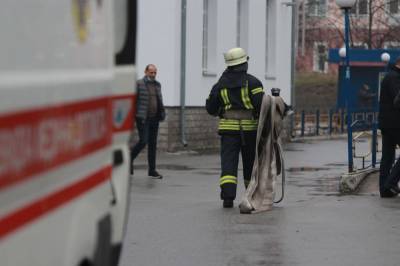 В Киеве горело отделение реанимации: больных эвакуировать запретили