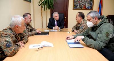 Министр обороны Армении обсудил вопросы инженерного обеспечения войск