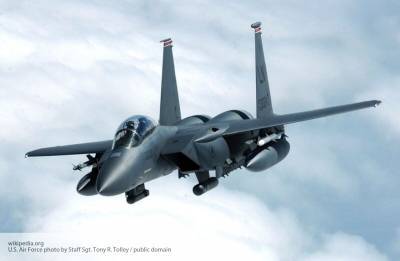 Азаров не верит, что Украина сможет заменить советские истребители американскими F-15