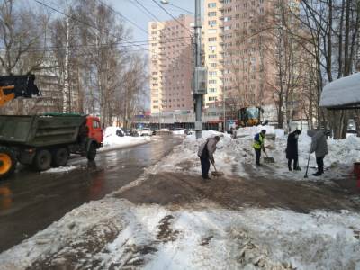 39 единиц техники вышли на уборку снега в Советском районе