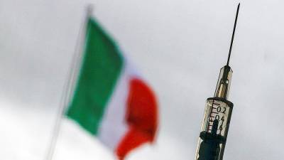 Италия и Франция вслед за ФРГ приостановили использование вакцины AstraZeneca
