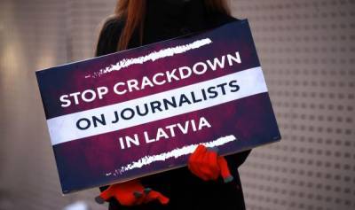 Главе ПАСЕ напомнили о репрессиях против журналистов в Латвии