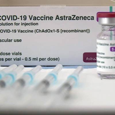 Франции и Италия приостанавливает применение вакцины Astrazeneca