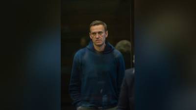 Появилось первое фото Навального из колонии