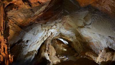 Археологи нашли набор орудий труда X века в пещерах Турции