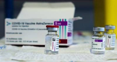 Уже 15 стран Европы перестали использовать вакцину AstraZeneca