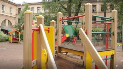 В детских лагерях Петербурга организуют весенние и летние смены
