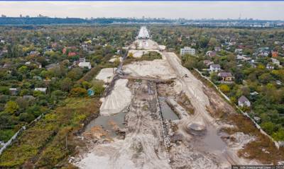 Блогер: Строительство Подольского моста заброшено уже полгода, но Кличко отказывается передавать мост Укравтодору