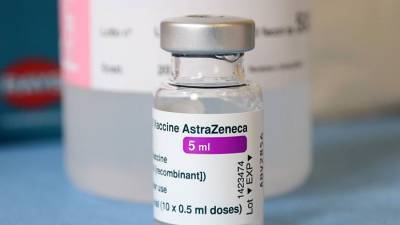 Португалия приостановила использование вакцины AstraZeneca