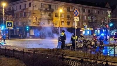 В Калининграде водитель устроил огненное смертельное ДТП — жуткие кадры