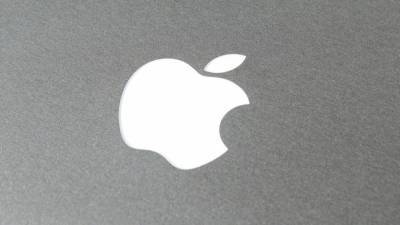 Apple по умолчанию установит российский софт на свои устройства