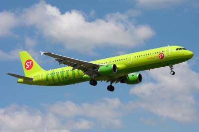 Самолет, летевший в Иркутск, вынужден был вернуться в Новосибирск