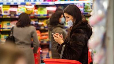 Экономист оценил идею субсидий на продукты для малоимущих семей