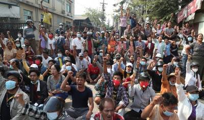 Мин Аунг Хлайн - Аун Сан Су Чжи - Вин Мьин - Число убитых демонстрантов в Мьянме выросло до 138 человек - newizv.ru - Бирма